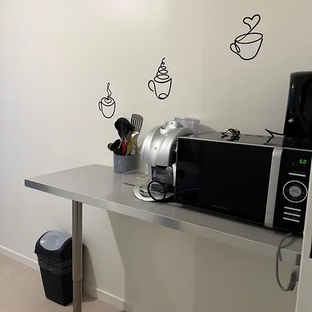 Apparemment Confortable Et Lumineux Appartement *